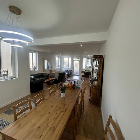 North London A Spacious 7 Bedroom House Accommodating Up To 18 People Complete With Own Gym And Table Tennis Dış mekan fotoğraf