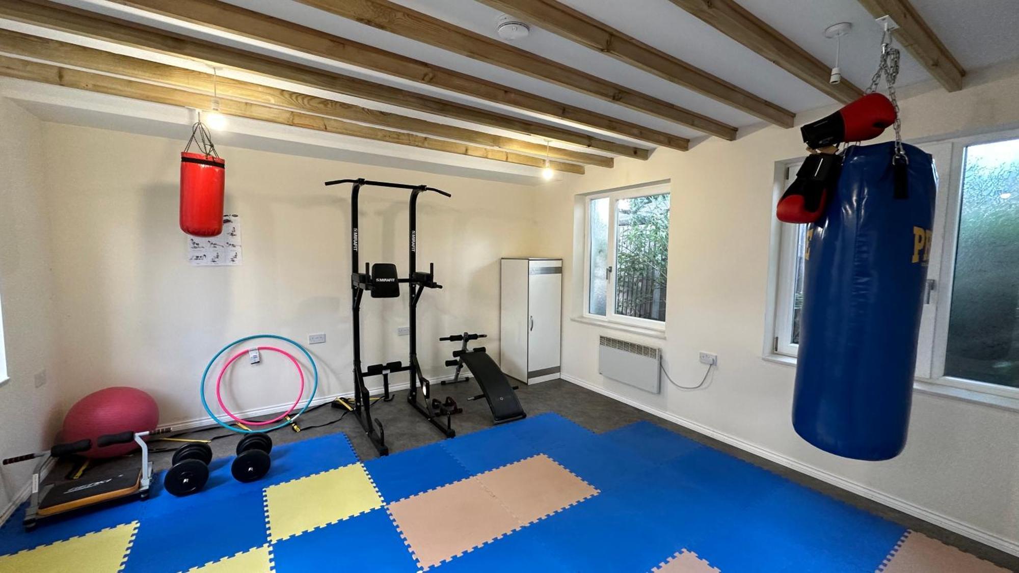North London A Spacious 7 Bedroom House Accommodating Up To 18 People Complete With Own Gym And Table Tennis Dış mekan fotoğraf