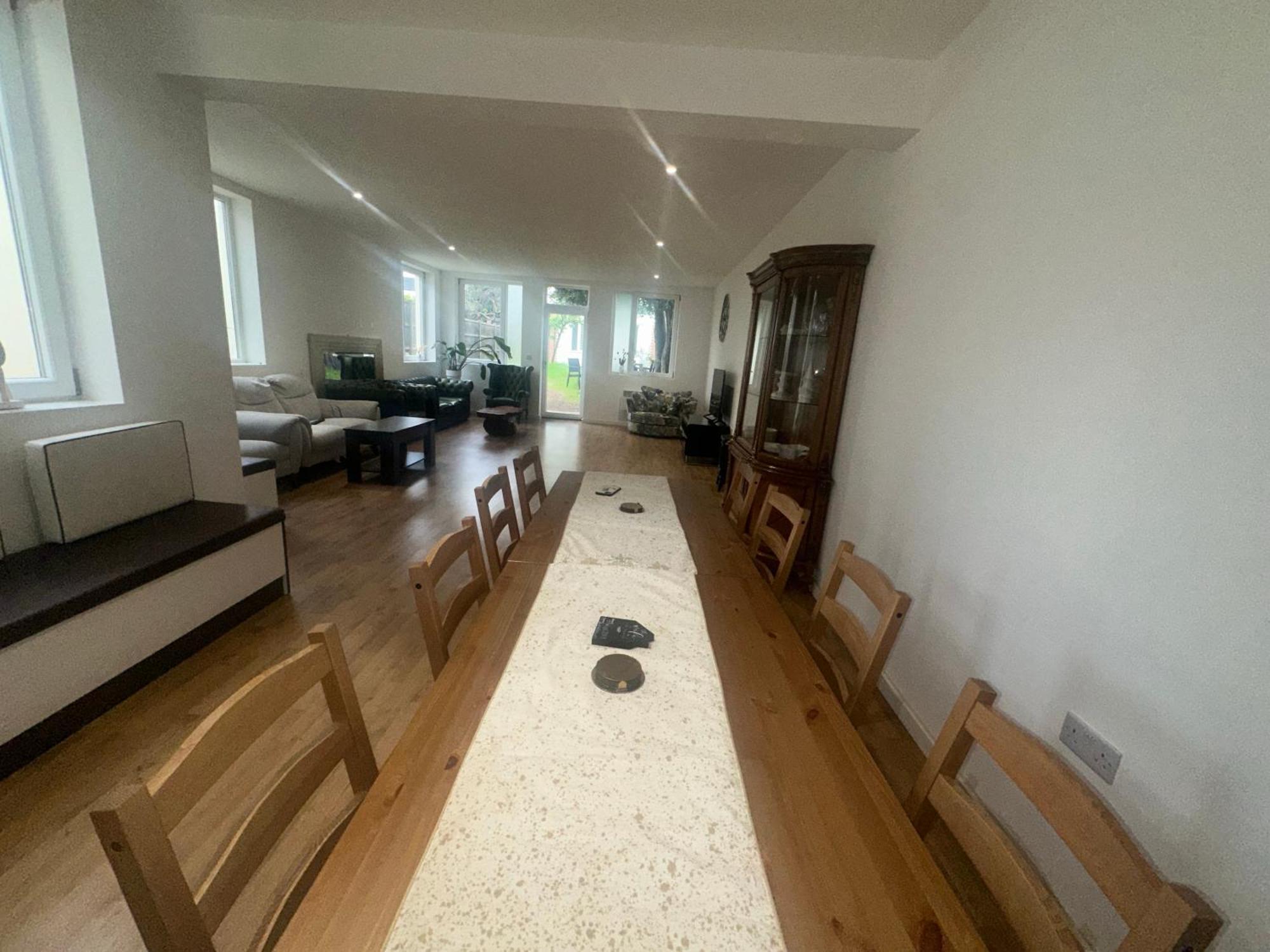North London A Spacious 7 Bedroom House Accommodating Up To 18 People Complete With Own Gym And Table Tennis Dış mekan fotoğraf