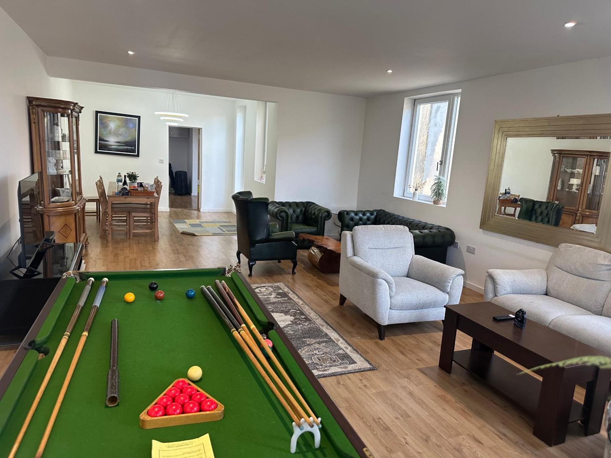 North London A Spacious 7 Bedroom House Accommodating Up To 18 People Complete With Own Gym And Table Tennis Dış mekan fotoğraf